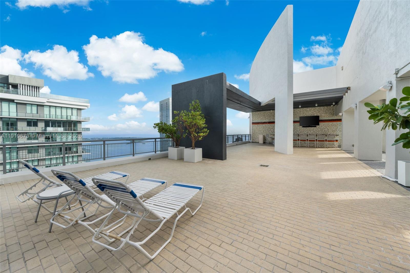 60 SW 13th St #4606, Miami FL 33130