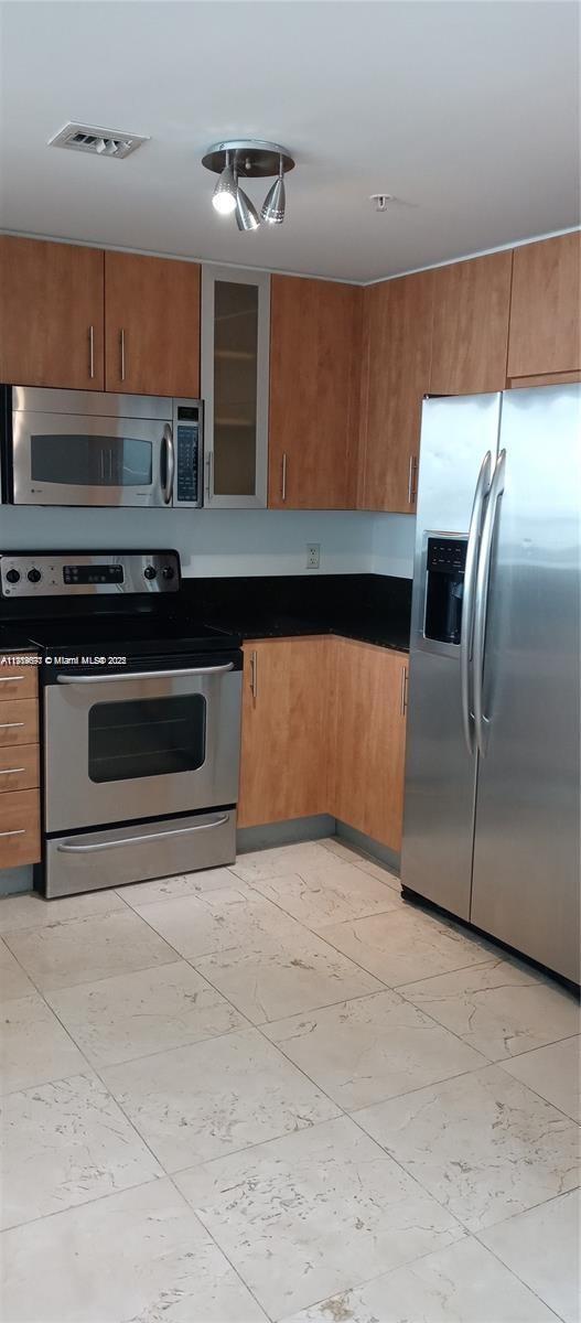 7900 Harbor Island Dr #1003, North Bay Village FL 33141