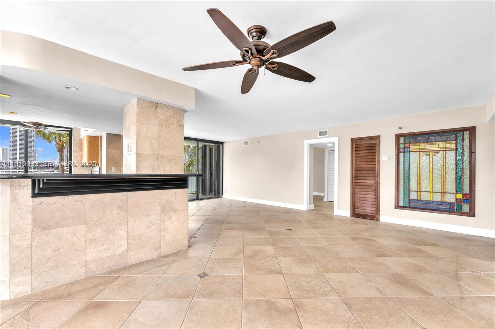 801 N Venetian Dr #208, Miami Beach FL 33139