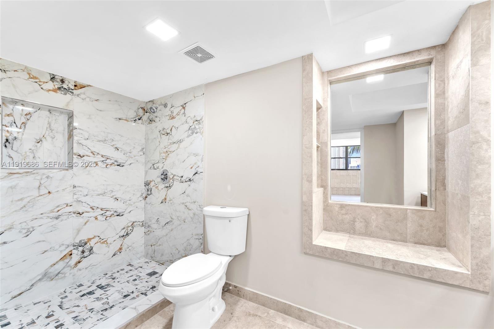 801 N Venetian Dr #208, Miami Beach FL 33139