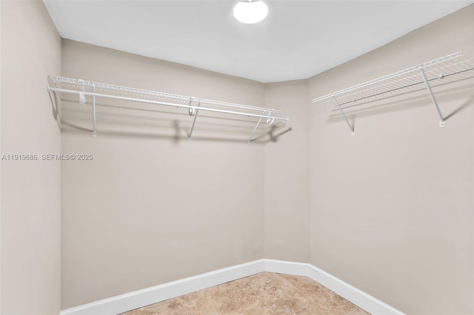 801 N Venetian Dr #208, Miami Beach FL 33139