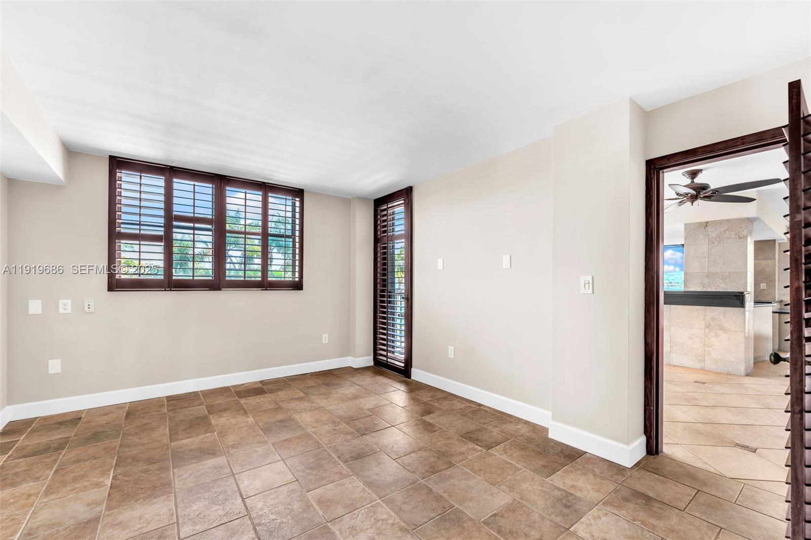 801 N Venetian Dr #208, Miami Beach FL 33139