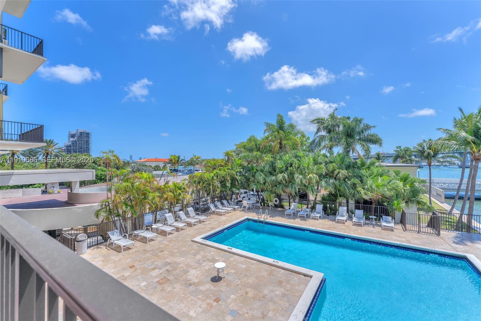 801 N Venetian Dr #208, Miami Beach FL 33139