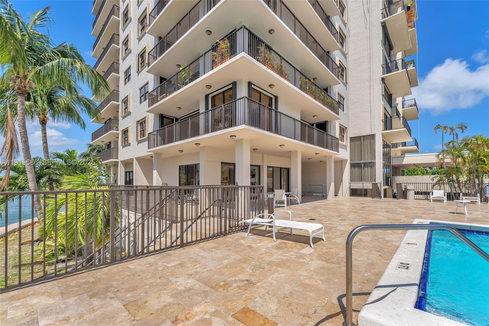 801 N Venetian Dr #208, Miami Beach FL 33139