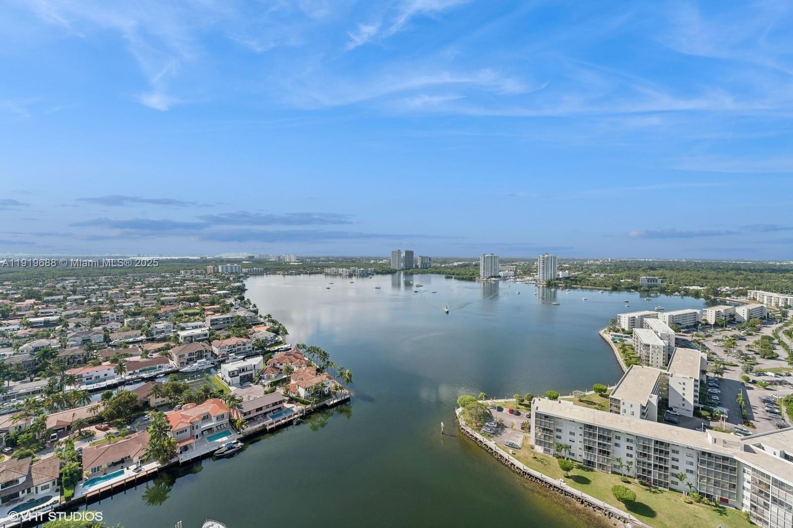 1000 W Island Blvd #2911, Aventura FL 33160