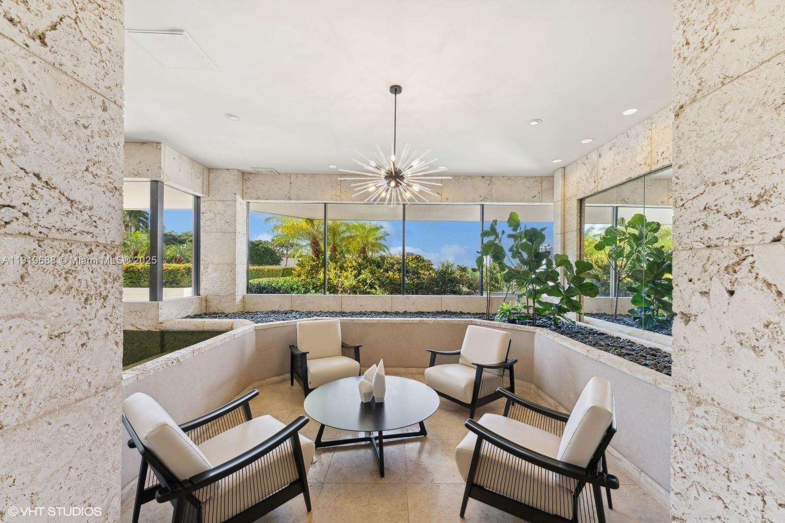 1000 W Island Blvd #2911, Aventura FL 33160