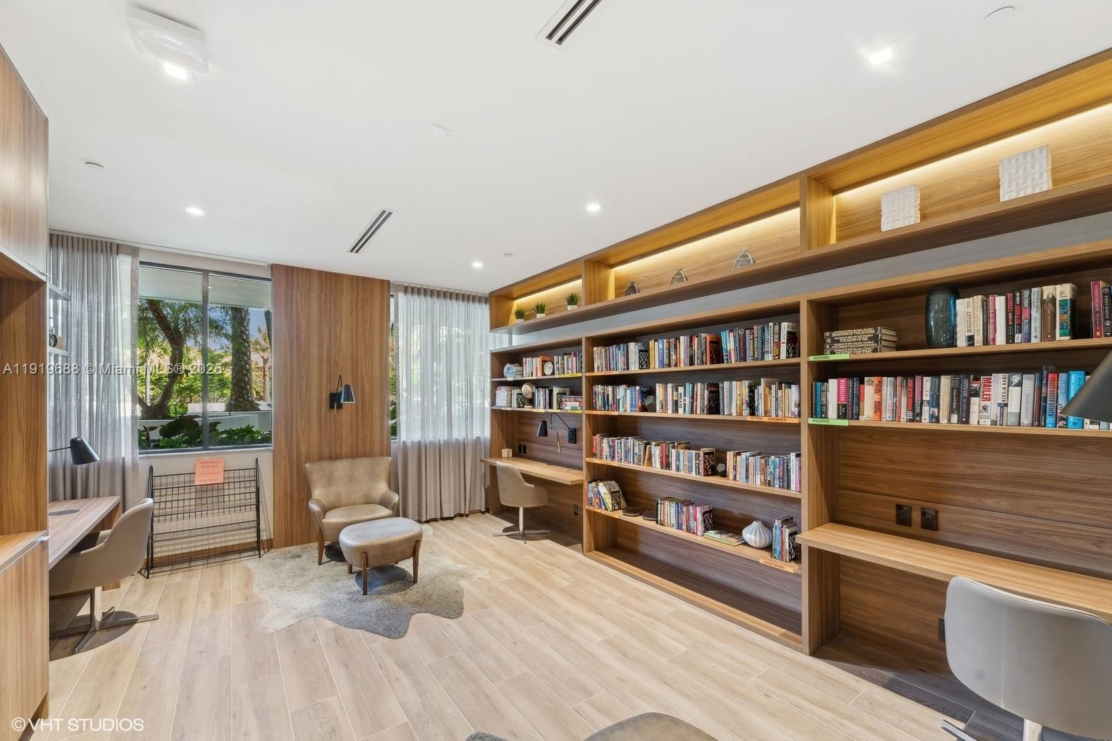 1000 W Island Blvd #2911, Aventura FL 33160