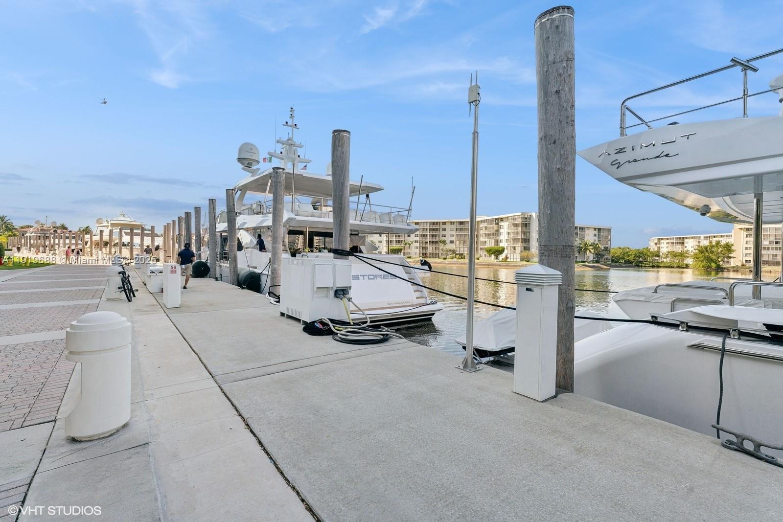 1000 W Island Blvd #2911, Aventura FL 33160