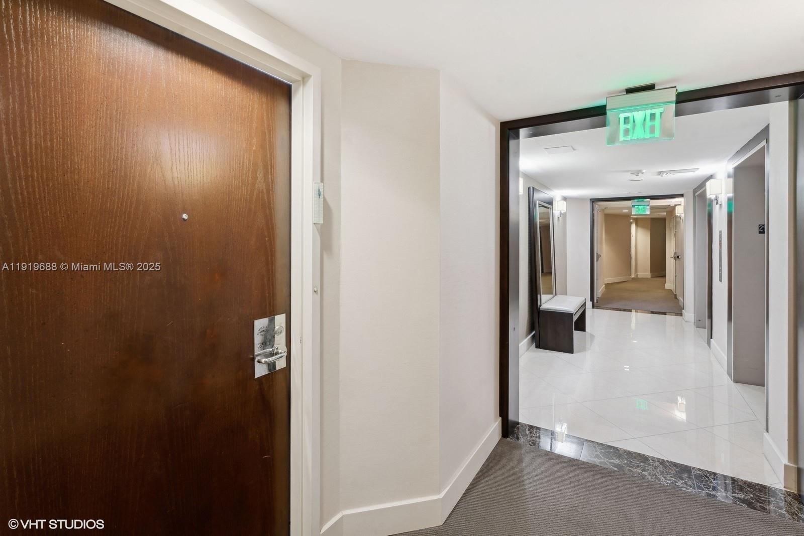 1000 W Island Blvd #2911, Aventura FL 33160