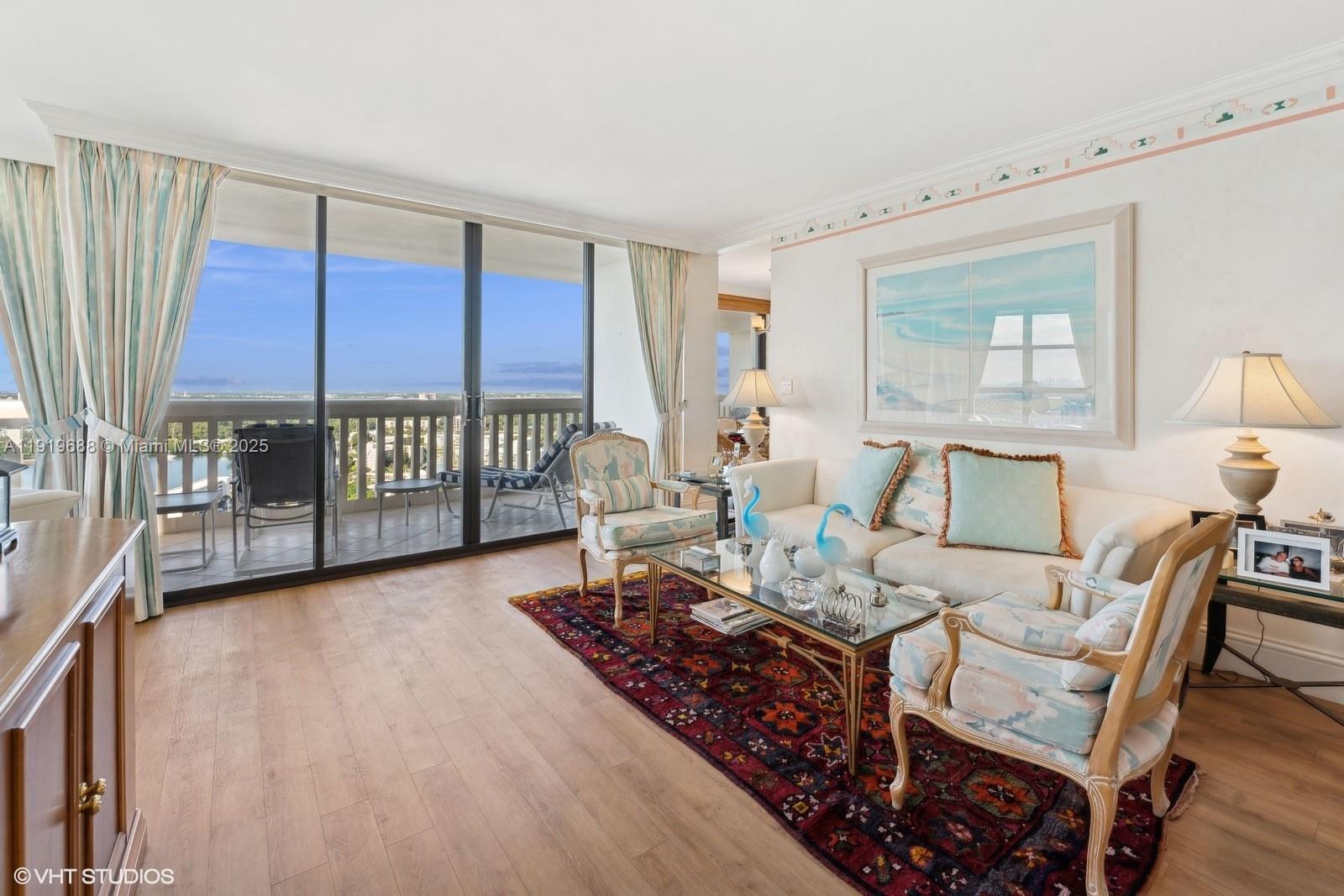 1000 W Island Blvd #2911, Aventura FL 33160