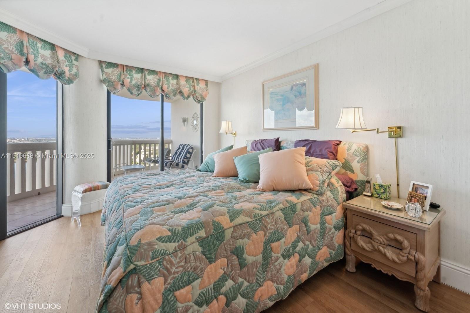 1000 W Island Blvd #2911, Aventura FL 33160