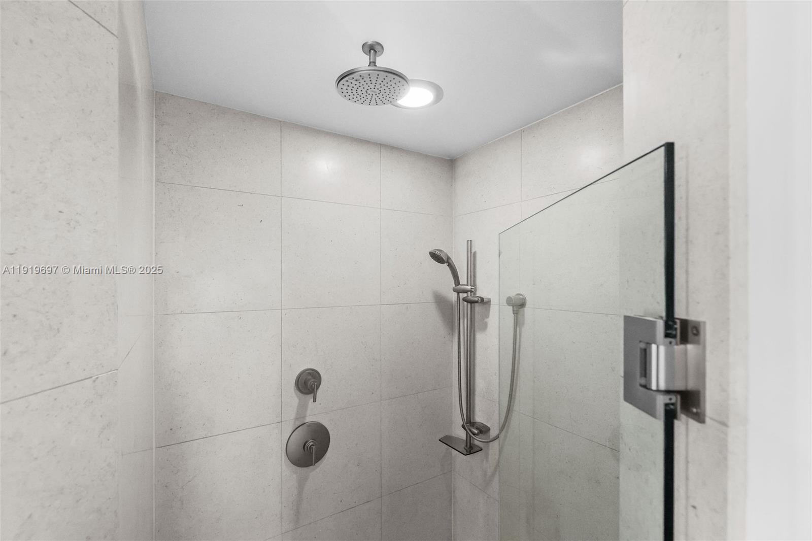 6799 Collins Ave #407, Miami Beach FL 33141