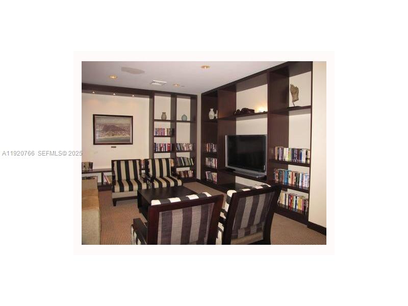 3600 Yacht Club Dr #1204, Aventura FL 33180