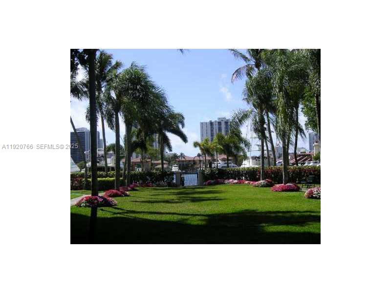3600 Yacht Club Dr #1204, Aventura FL 33180