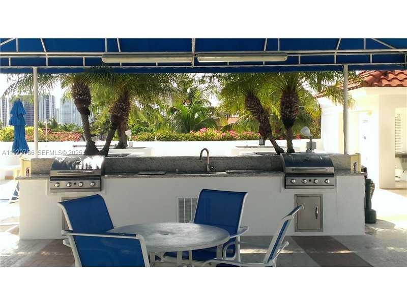 3600 Yacht Club Dr #1204, Aventura FL 33180
