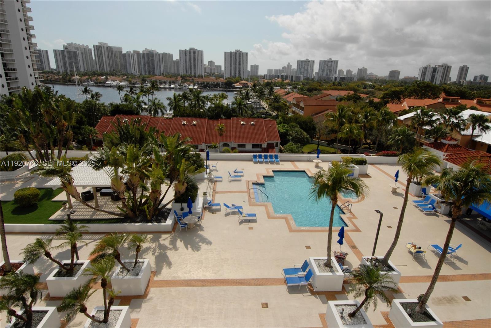 3600 Yacht Club Dr #1204, Aventura FL 33180