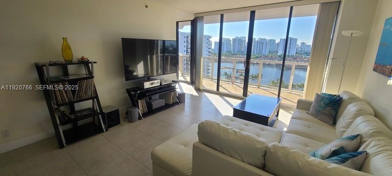 3600 Yacht Club Dr #1204, Aventura FL 33180