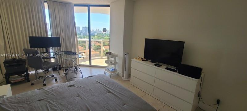 3600 Yacht Club Dr #1204, Aventura FL 33180