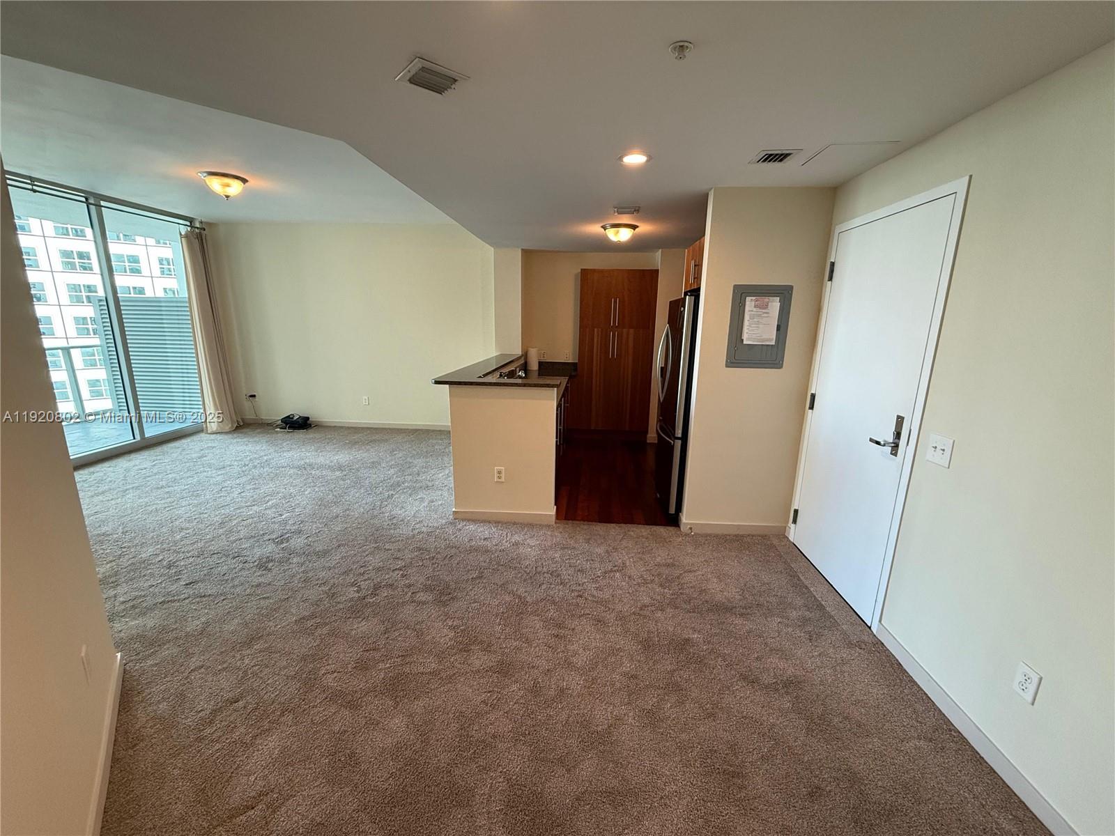 300 S Biscayne Blvd #T-1805, Miami FL 33131