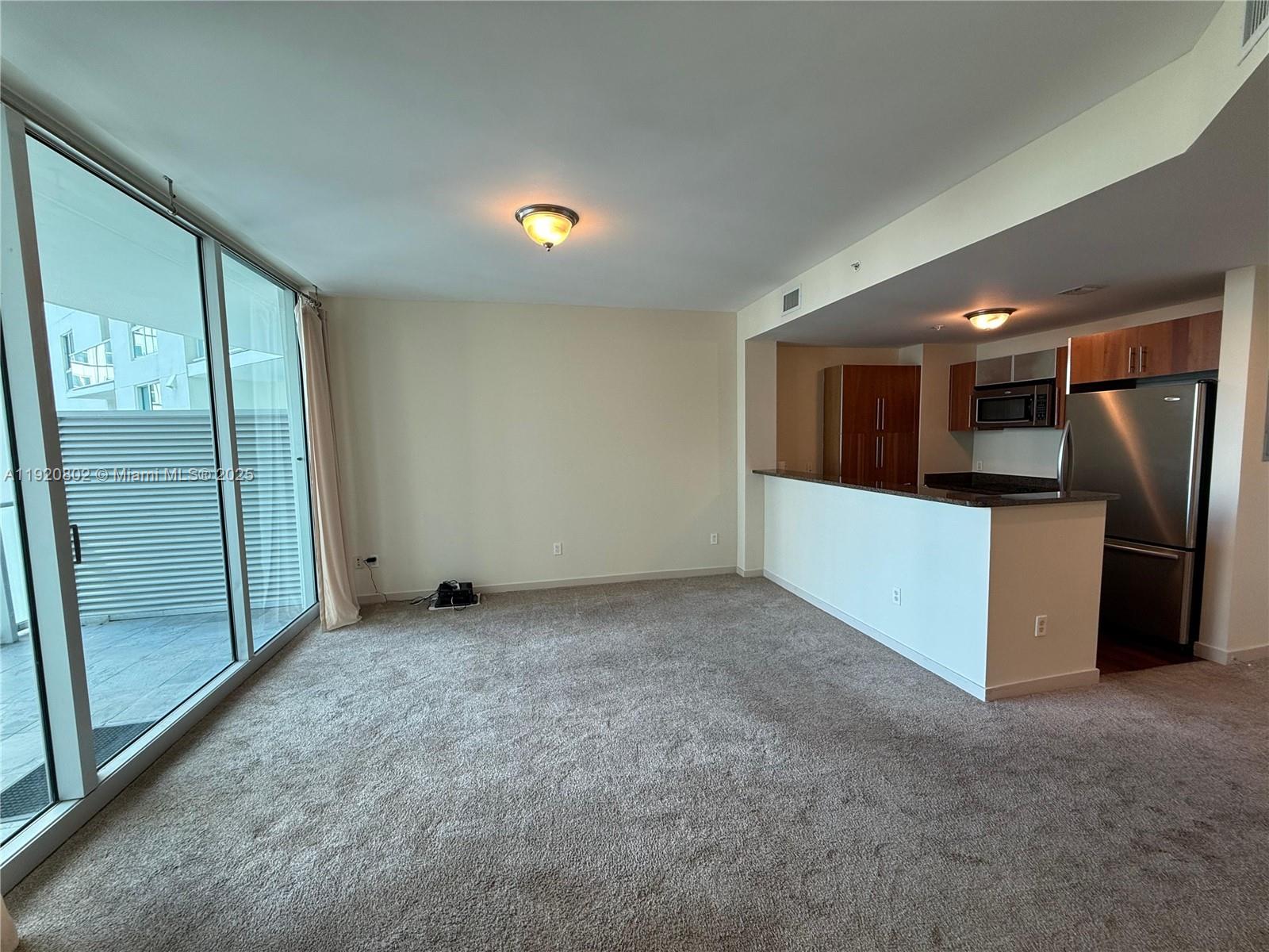 300 S Biscayne Blvd #T-1805, Miami FL 33131