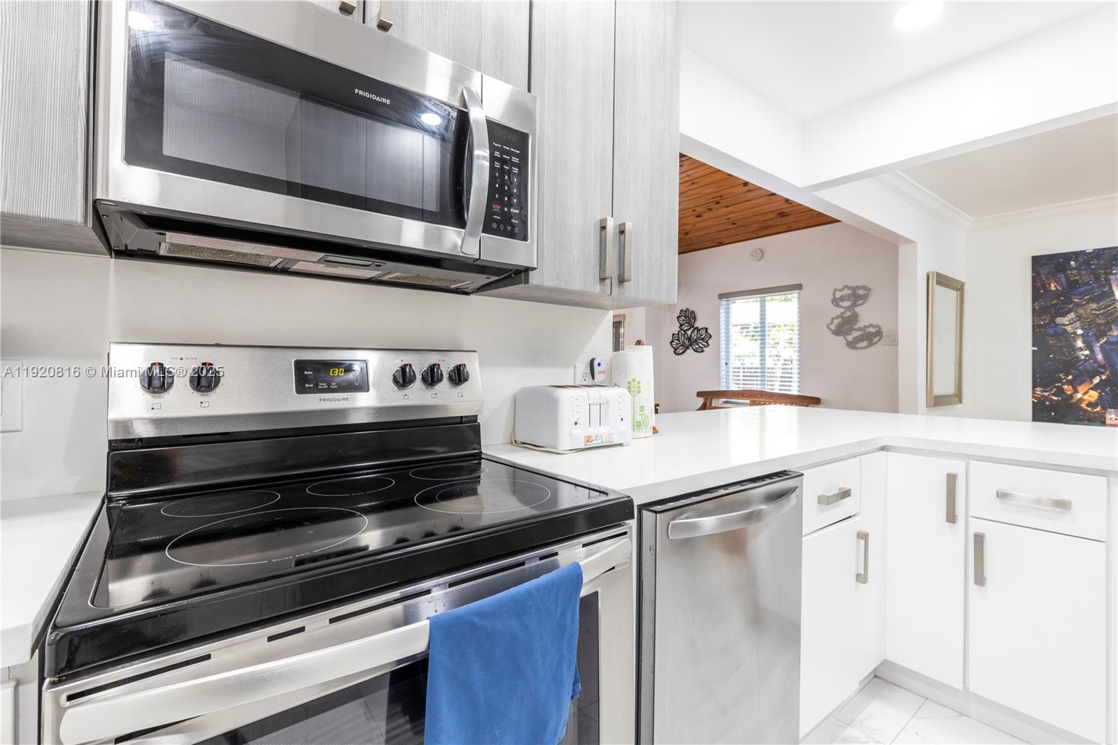 753 NE 81st St, Miami FL 33138
