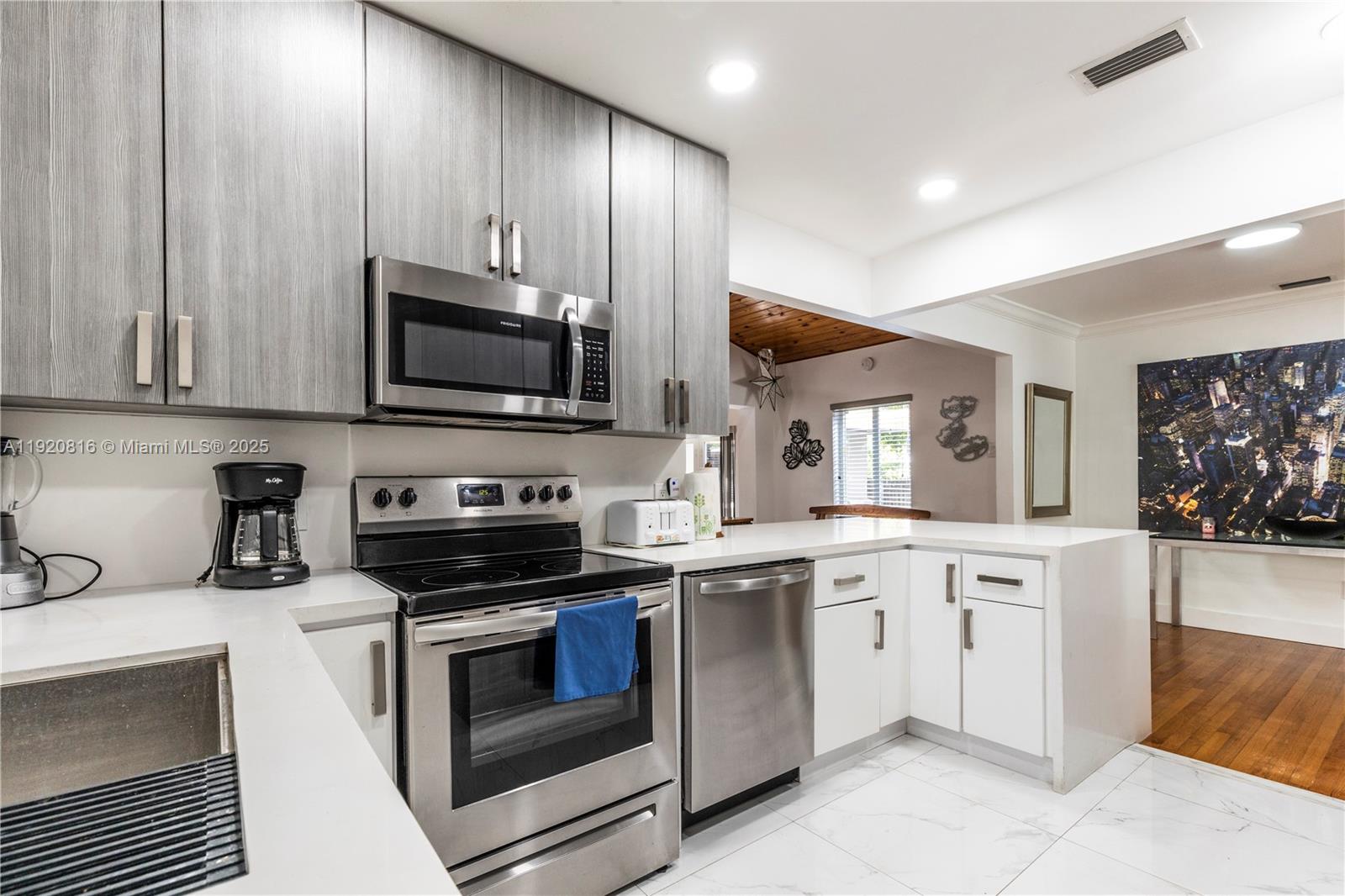 753 NE 81st St, Miami FL 33138