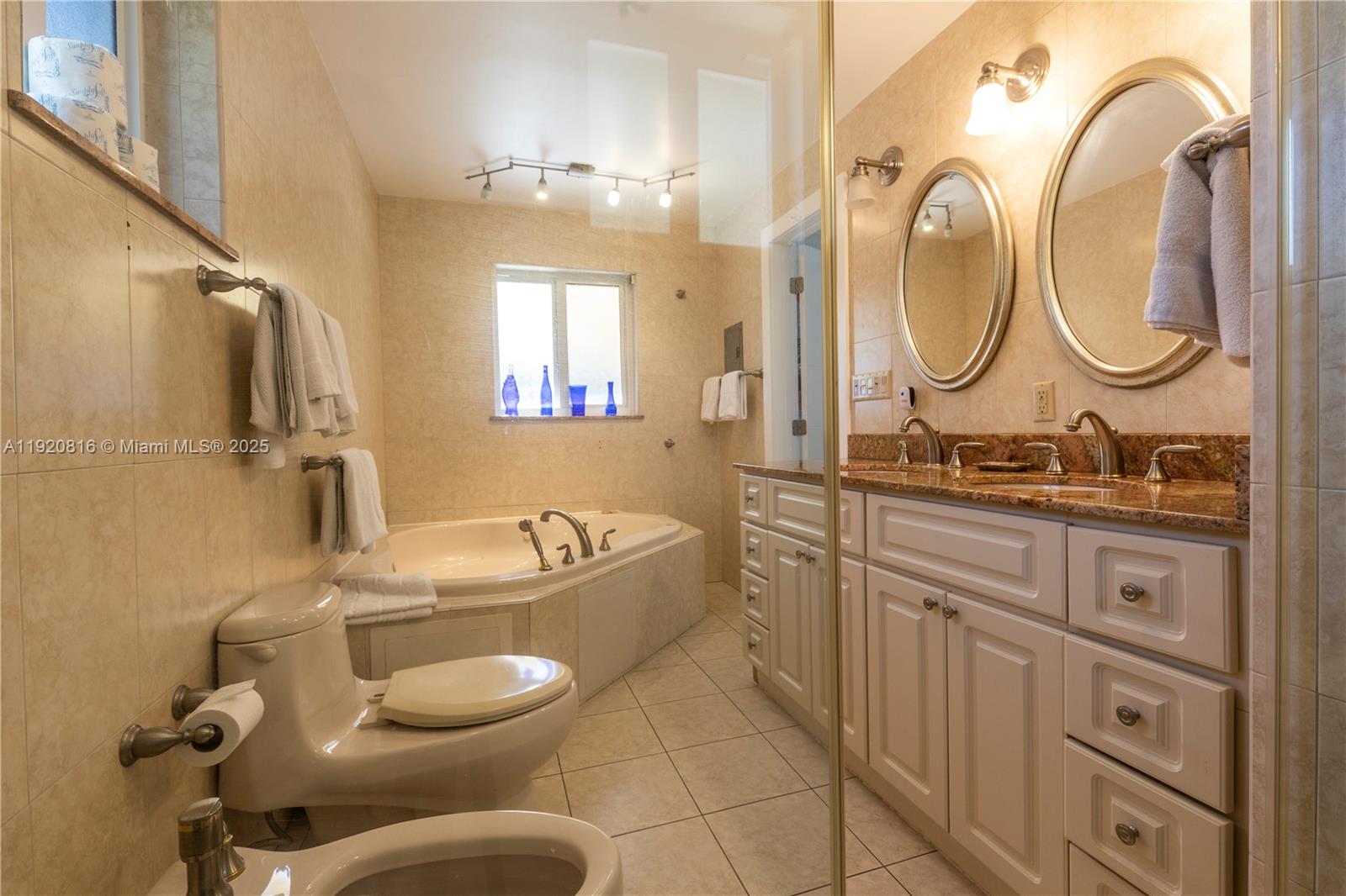 753 NE 81st St, Miami FL 33138