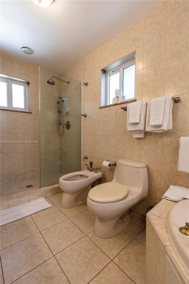 753 NE 81st St, Miami FL 33138