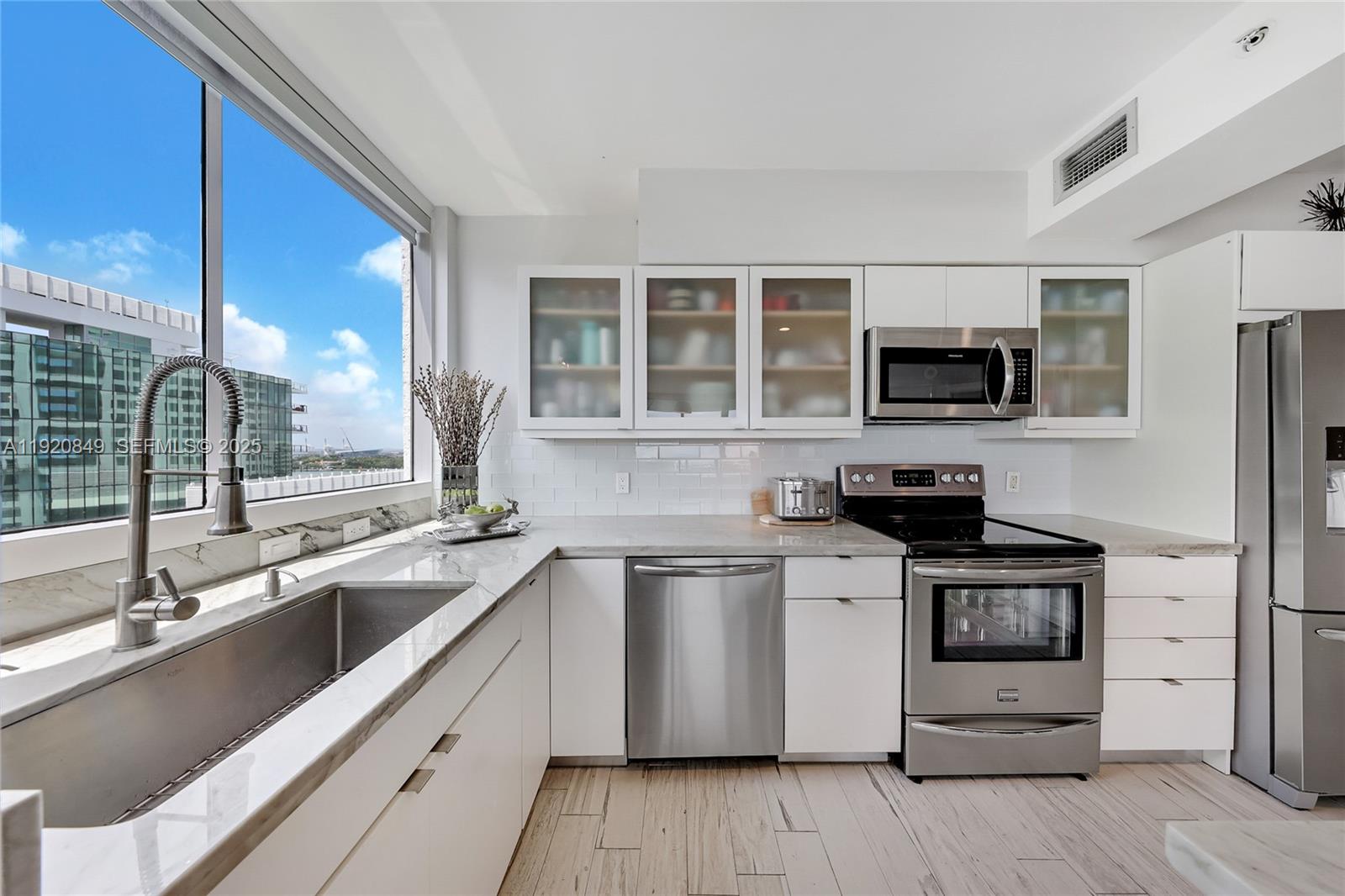 1330 West Ave #1414, Miami Beach FL 33139
