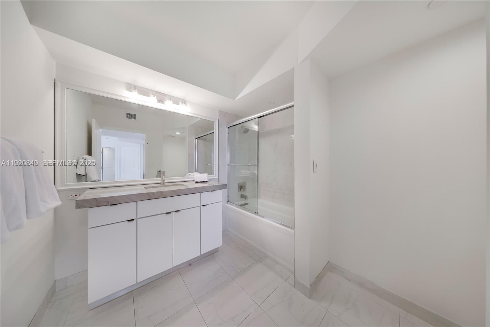 1330 West Ave #1414, Miami Beach FL 33139