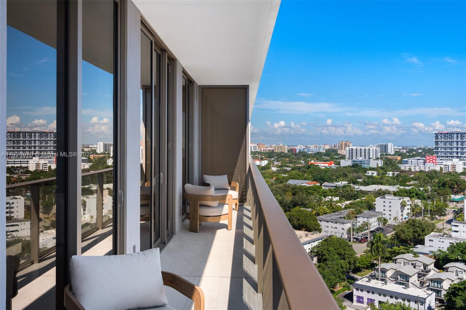 2678 Tigertail Ave #1504, Miami FL 33133