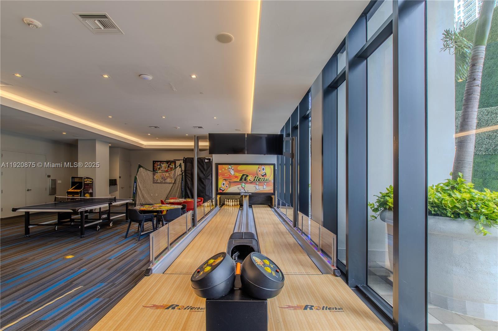 1010 Brickell Ave #4207, Miami FL 33131