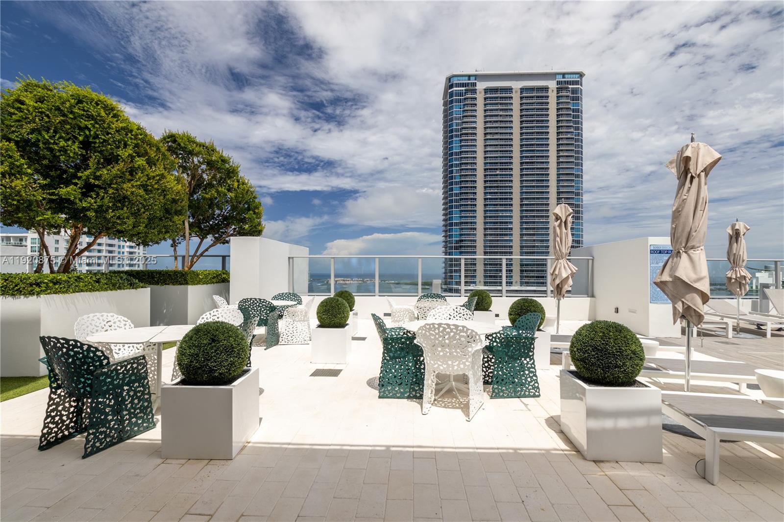 1010 Brickell Ave #4207, Miami FL 33131