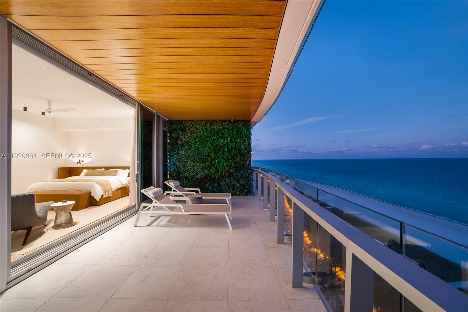 5775 Collins Ave #1501, Miami Beach FL 33140