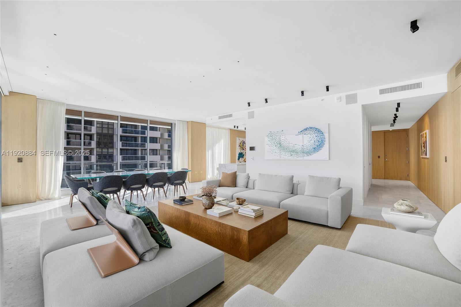 5775 Collins Ave #1501, Miami Beach FL 33140