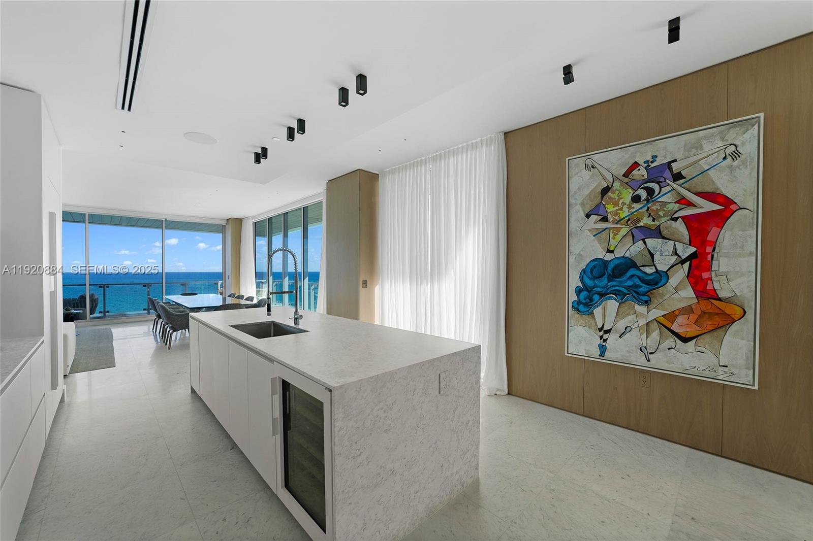5775 Collins Ave #1501, Miami Beach FL 33140