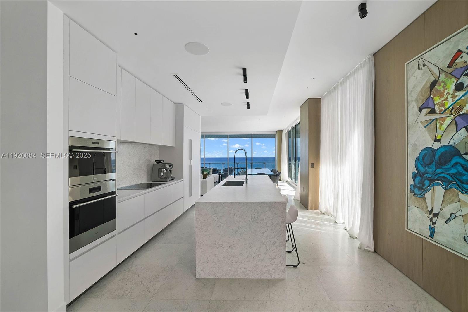 5775 Collins Ave #1501, Miami Beach FL 33140