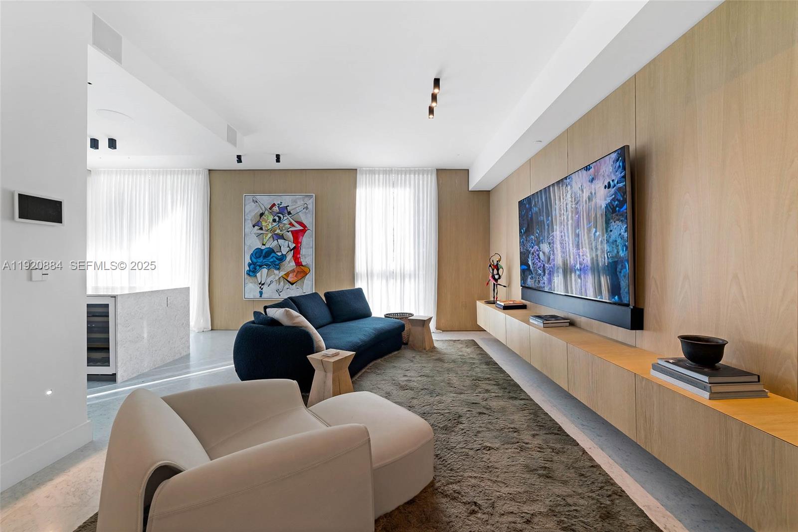 5775 Collins Ave #1501, Miami Beach FL 33140