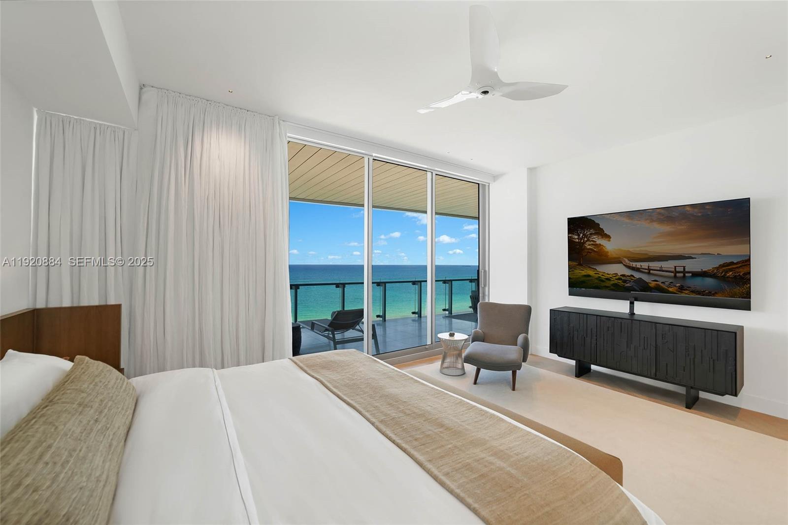 5775 Collins Ave #1501, Miami Beach FL 33140