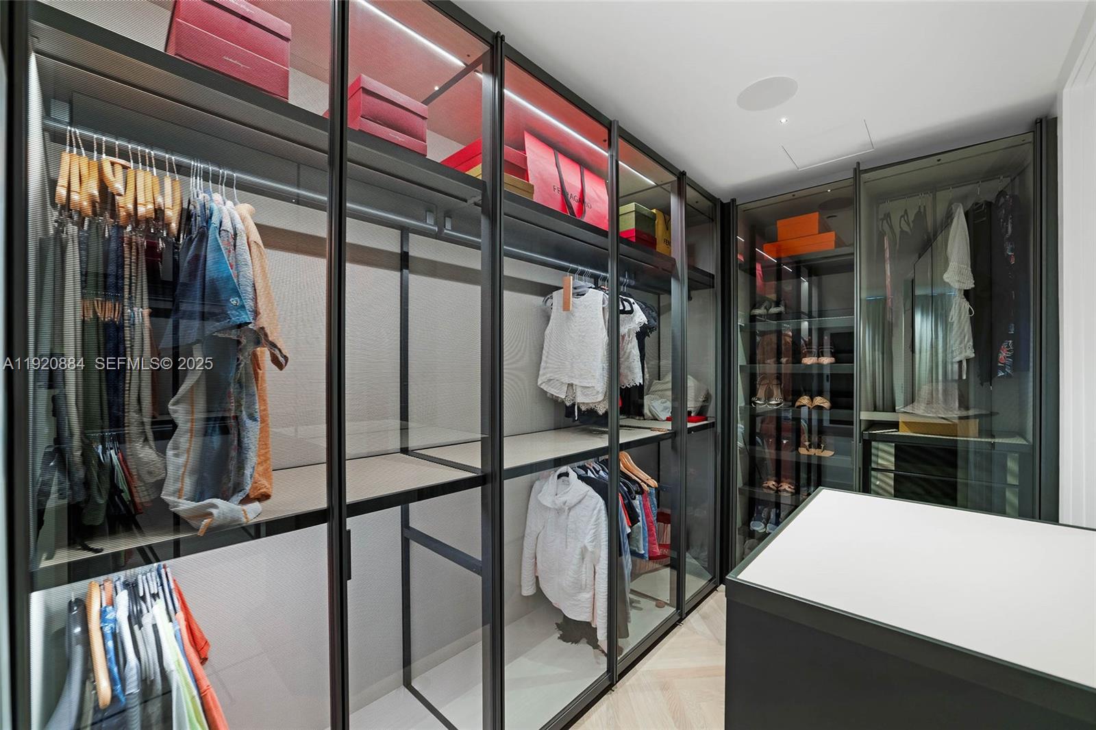 5775 Collins Ave #1501, Miami Beach FL 33140