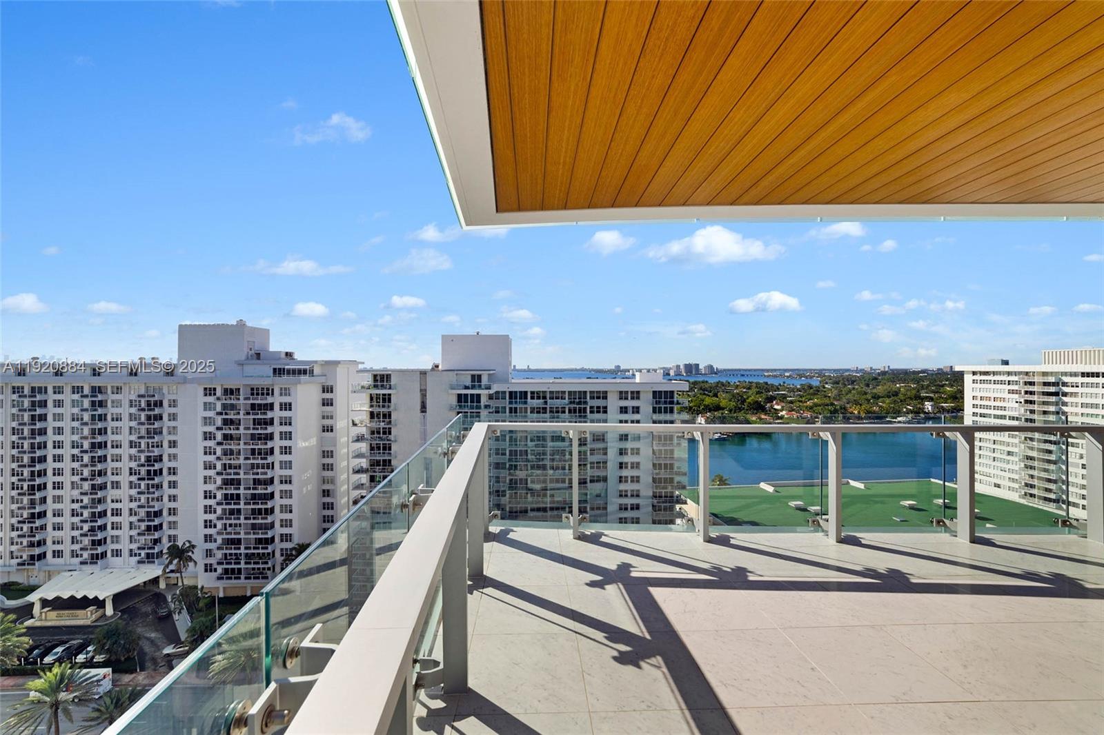 5775 Collins Ave #1501, Miami Beach FL 33140