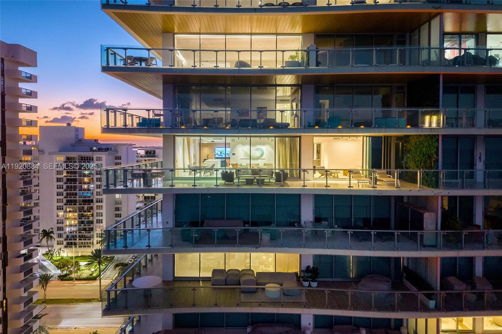 5775 Collins Ave #1501, Miami Beach FL 33140