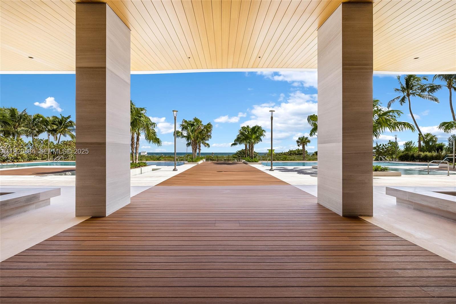 5775 Collins Ave #1501, Miami Beach FL 33140
