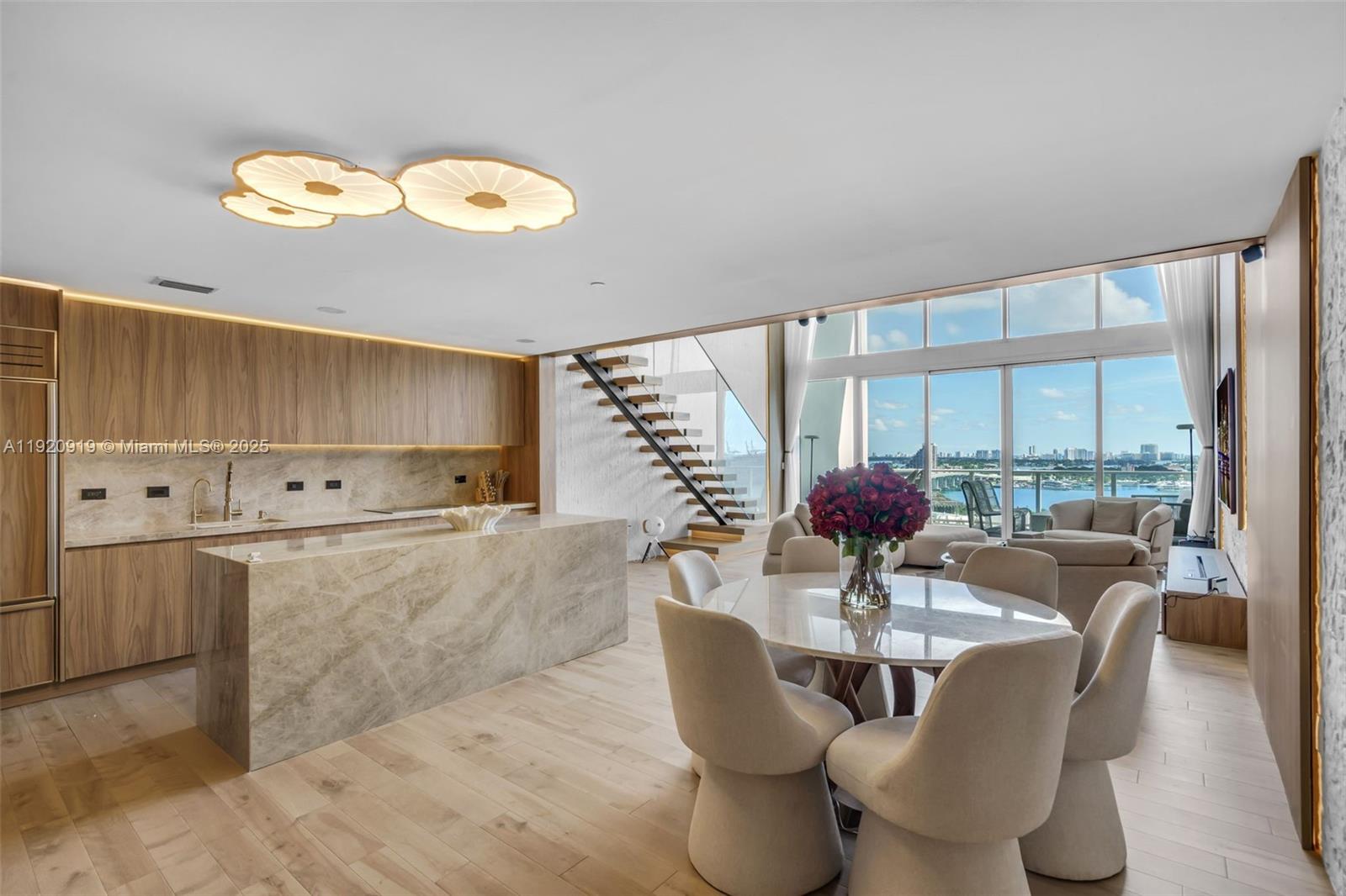 1040 Biscayne Blvd #1403, Miami FL 33132