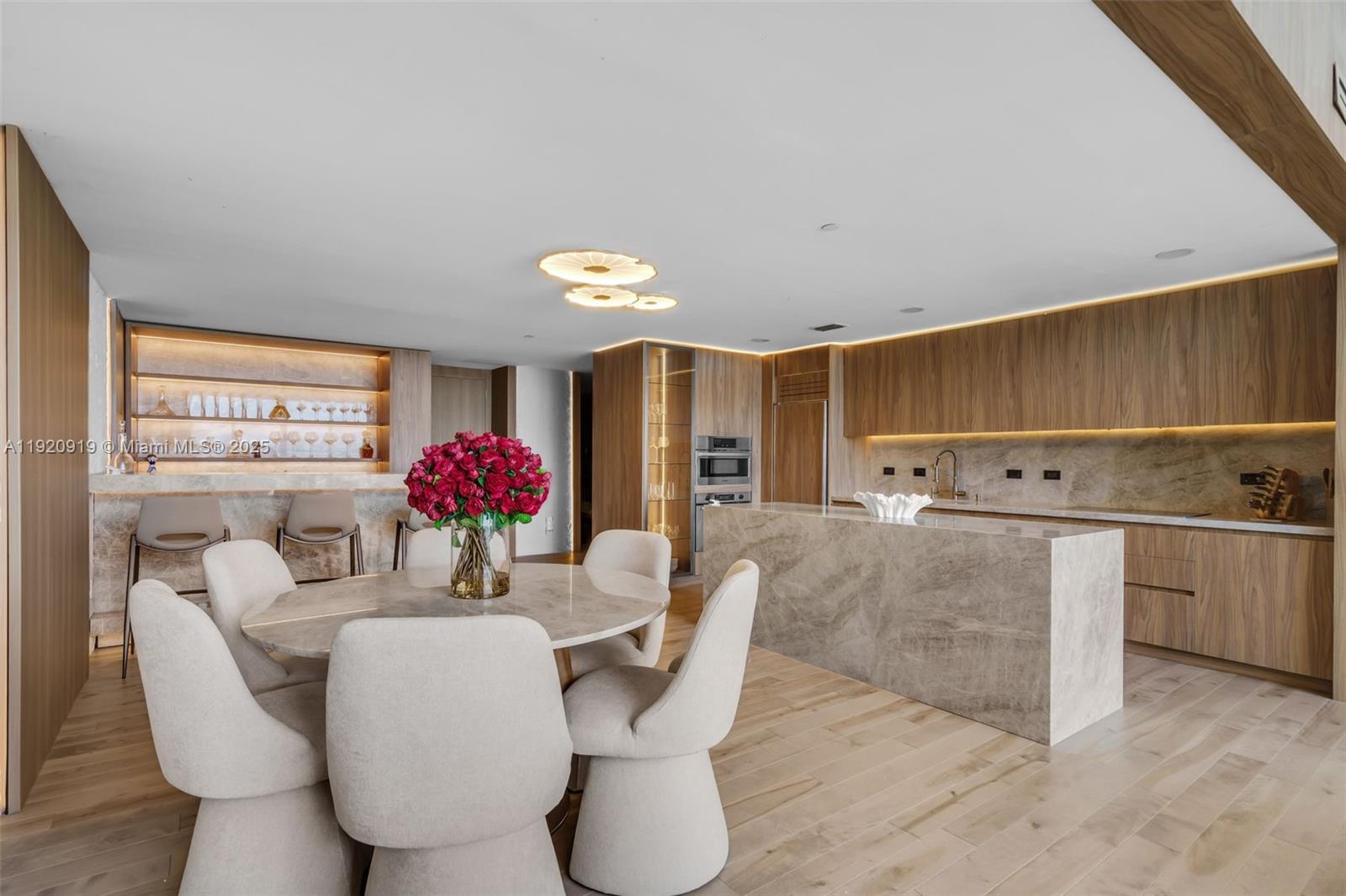 1040 Biscayne Blvd #1403, Miami FL 33132