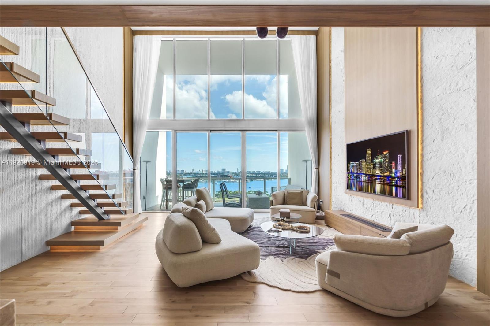 1040 Biscayne Blvd #1403, Miami FL 33132