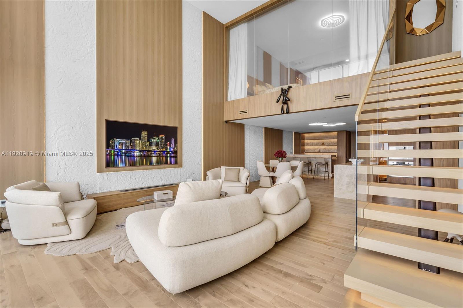 1040 Biscayne Blvd #1403, Miami FL 33132