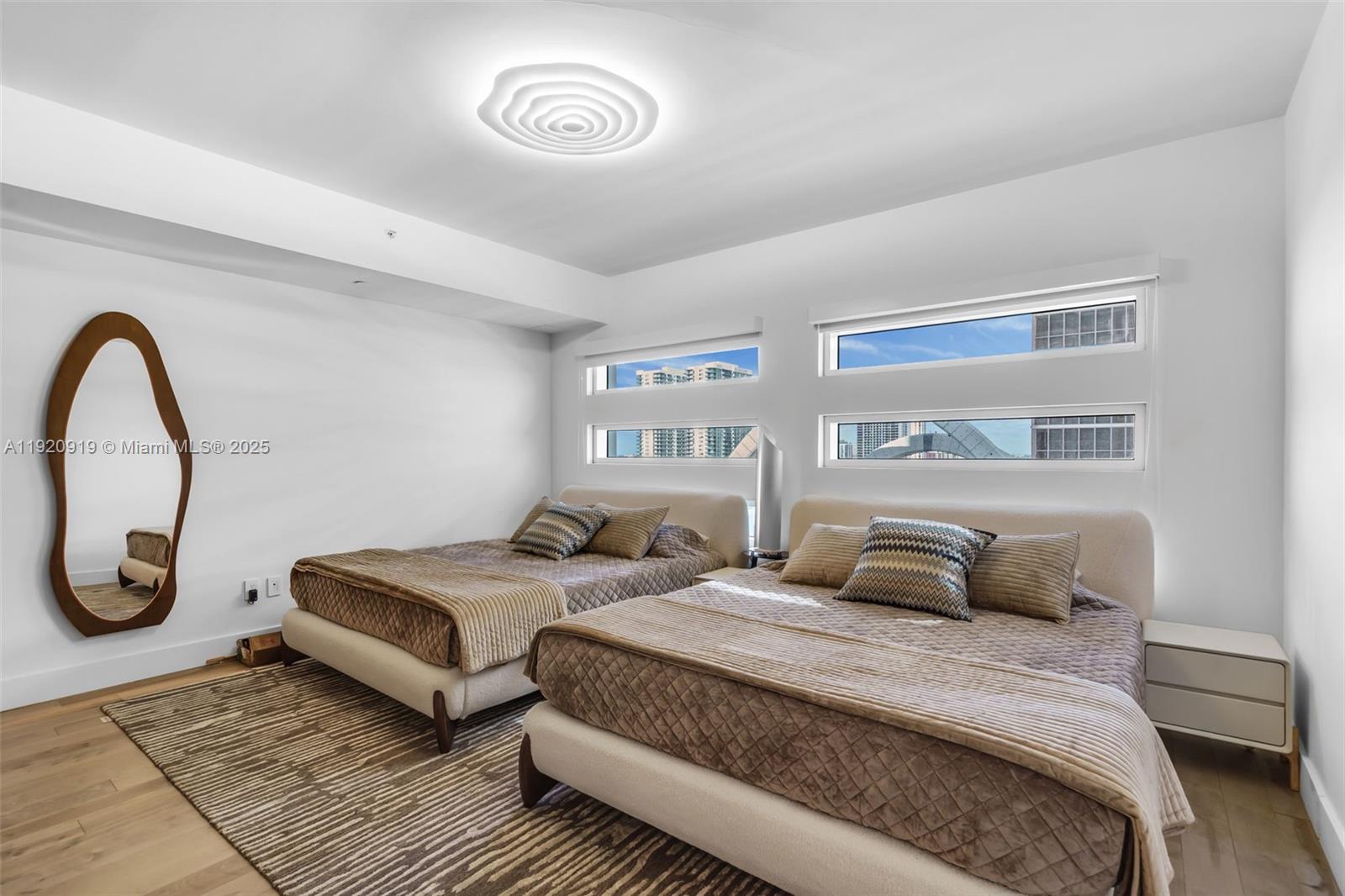 1040 Biscayne Blvd #1403, Miami FL 33132