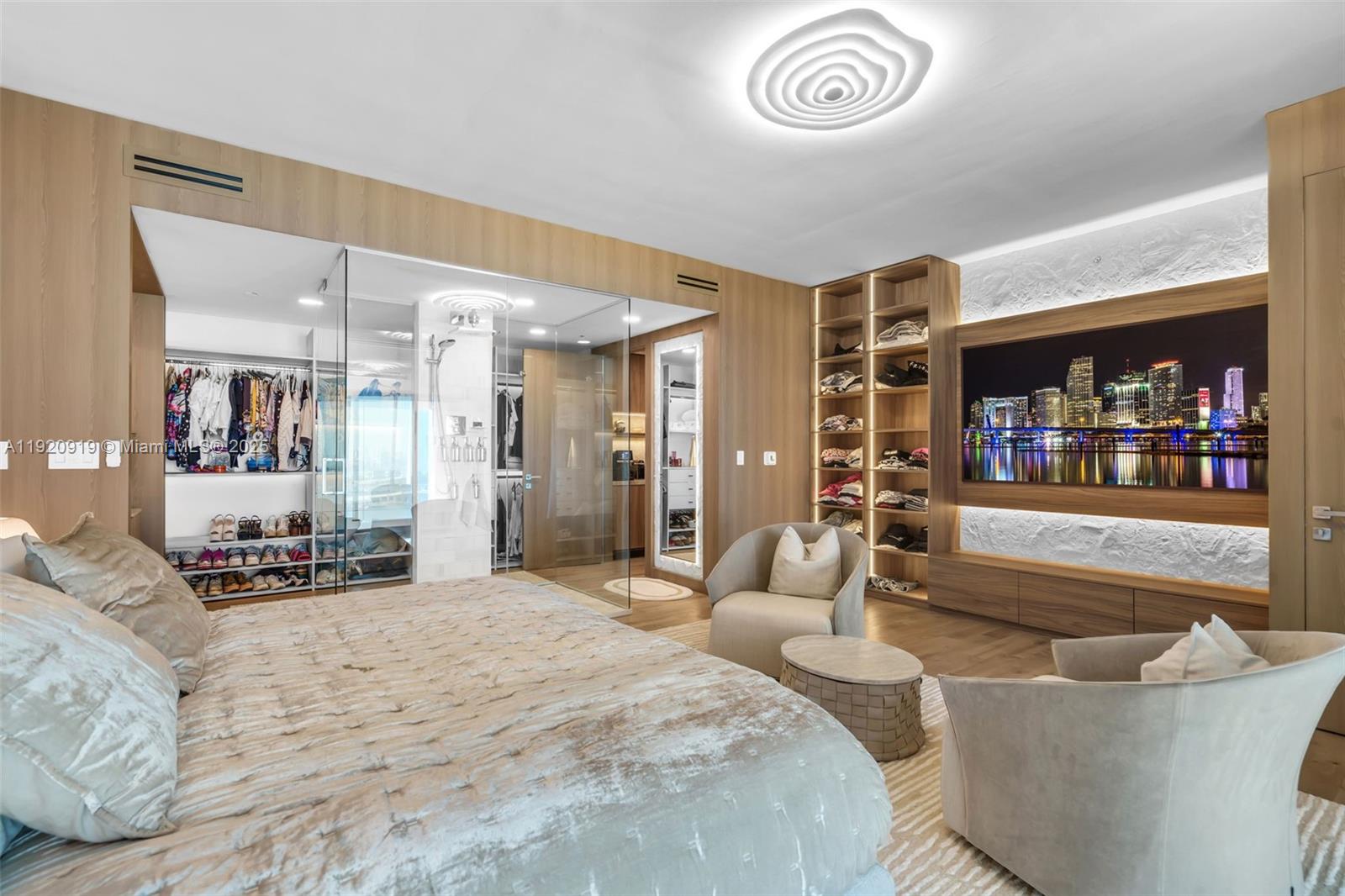 1040 Biscayne Blvd #1403, Miami FL 33132