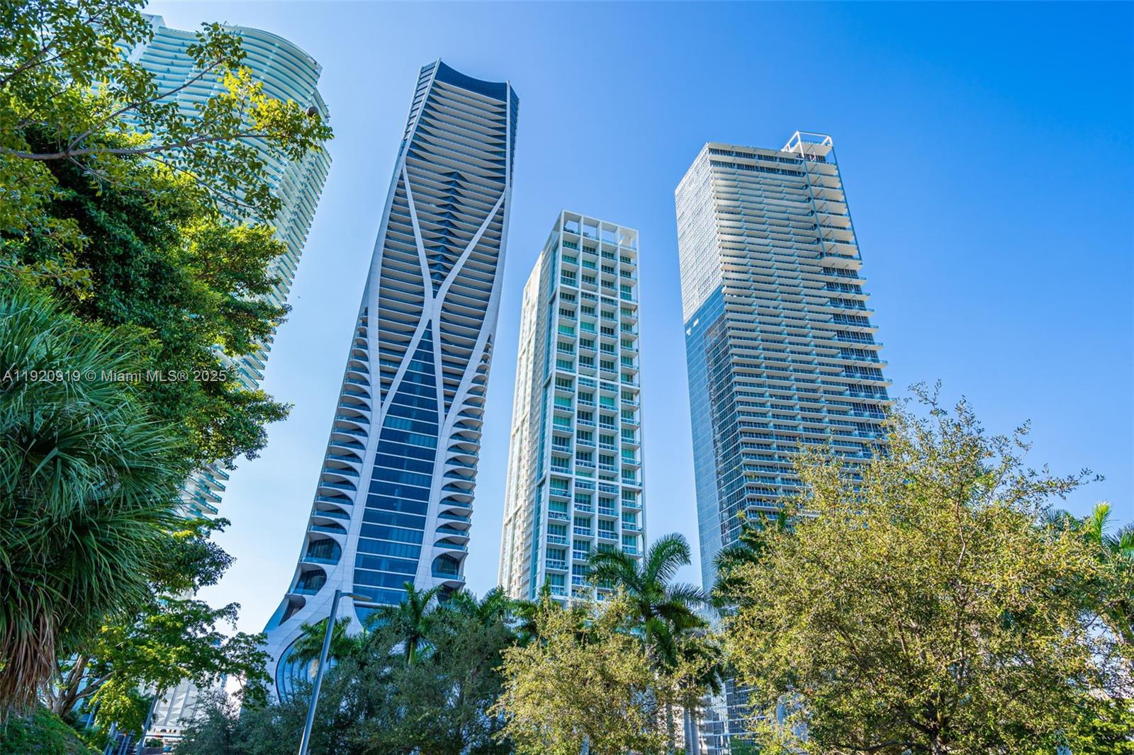 1040 Biscayne Blvd #1403, Miami FL 33132